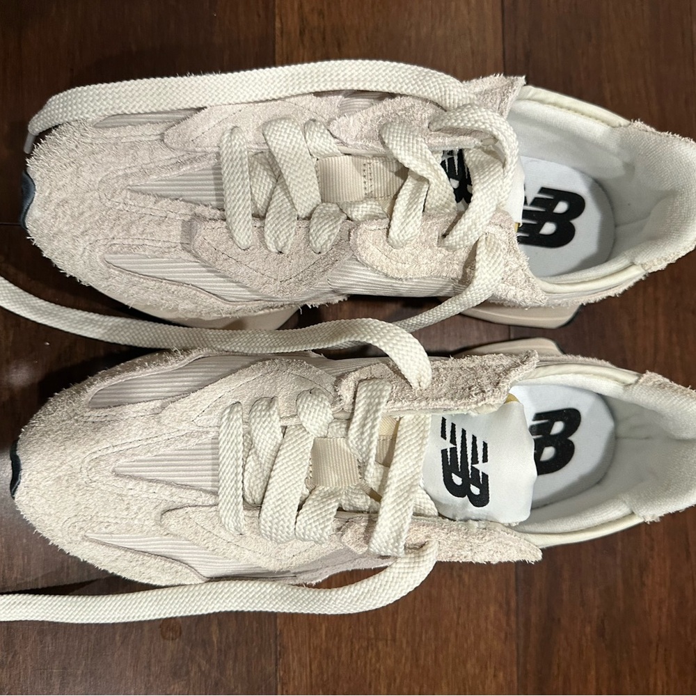 Brand New New Balance 327